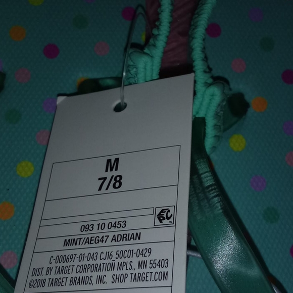 Cat & Jack Flip Flops - Picture 5 of 5